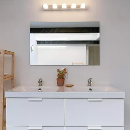 Casiola - Spacious In The Historic Center Of Apartament Gandawa